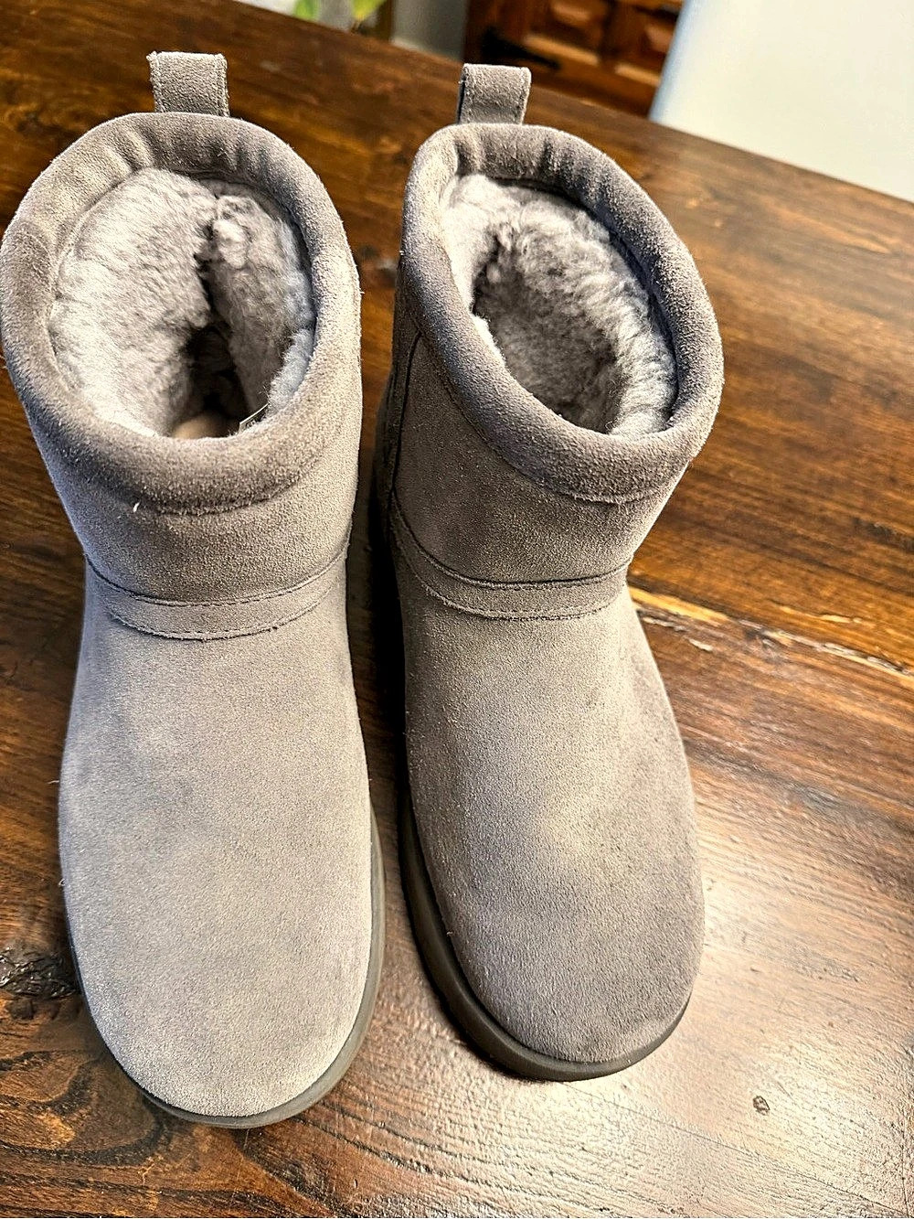 UGG Classic Mini Gray Winter Boots US 8.5